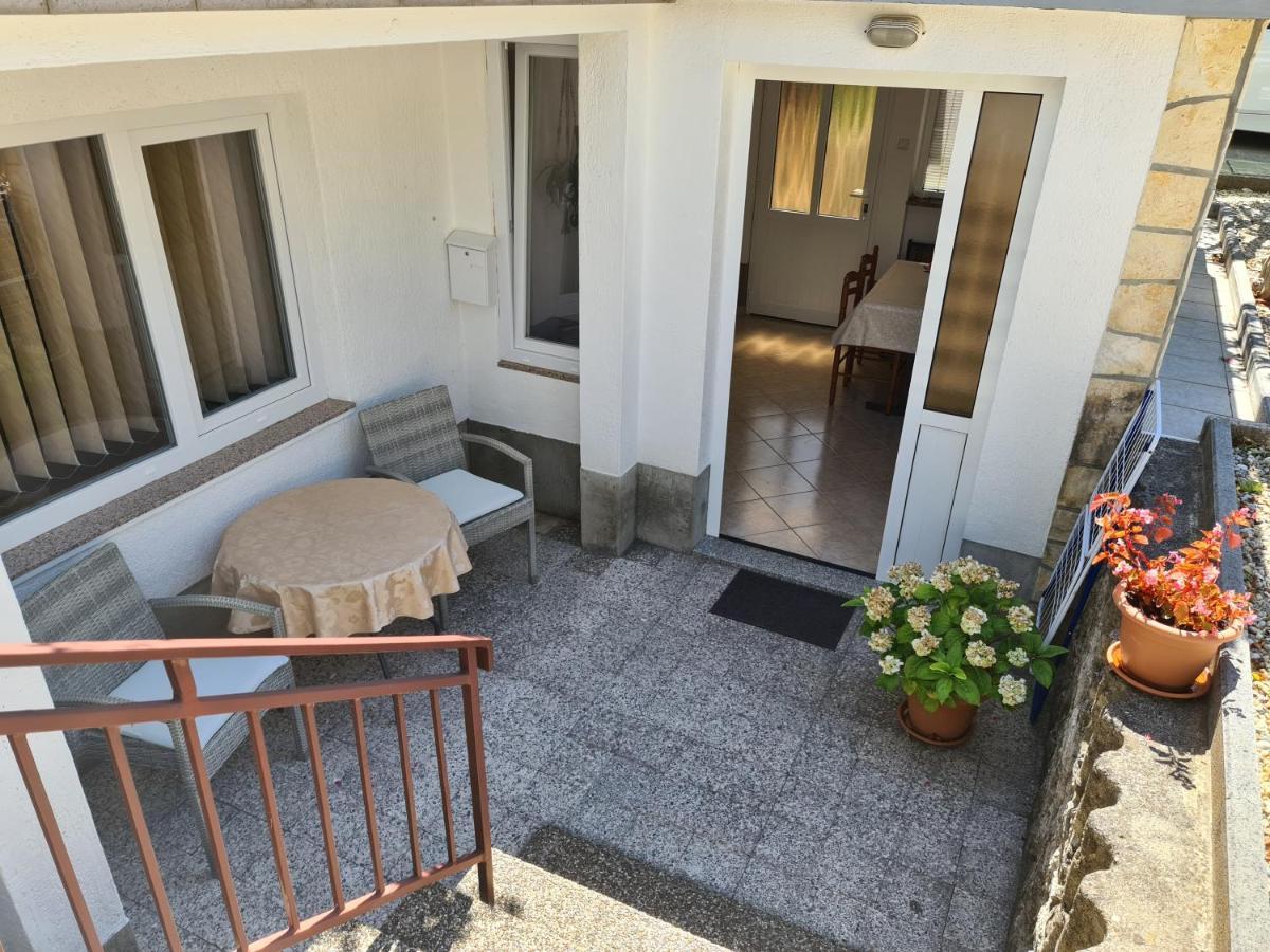 Apartment Cutul Salatić Exteriör bild
